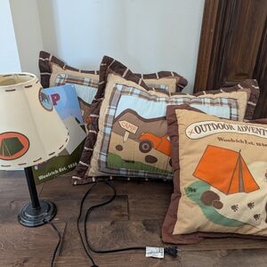 Woolrich Outdoor Adventure Pillow and Lamp Set